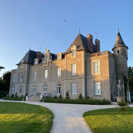 Chateau De St-Fulgent, Gite La Tour Saint-Fulgent Екстериор снимка