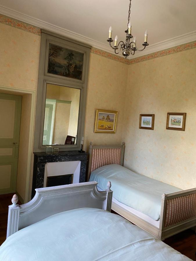 Chateau De St-Fulgent, Gite La Tour Saint-Fulgent Екстериор снимка